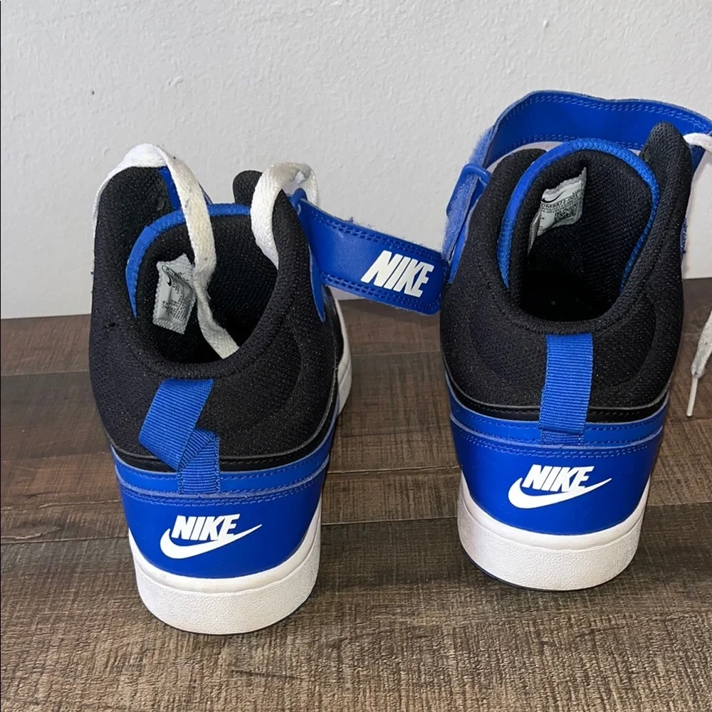 Nike Kids Black and Blue Sneakers - Picture 5 of 7